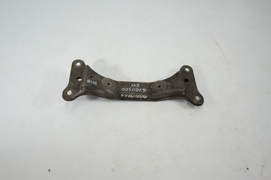 Gearbox mounting bracket (3)