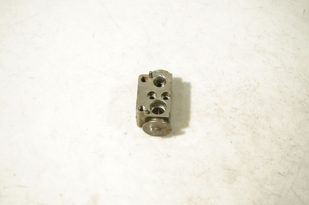 Air conditioning (A/C) expansion valve (4)