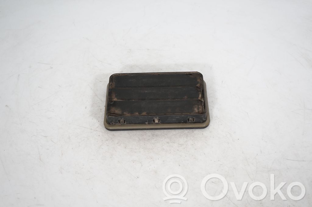 Quarter panel pressure vent (5)