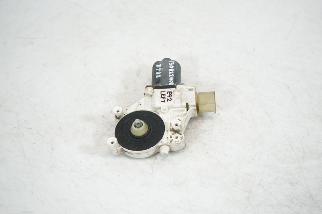 Front door window regulator with motor (2)