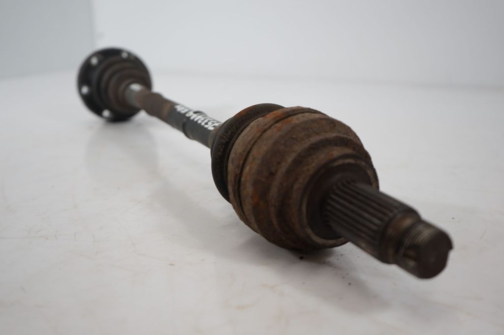 Rear driveshaft (5)
