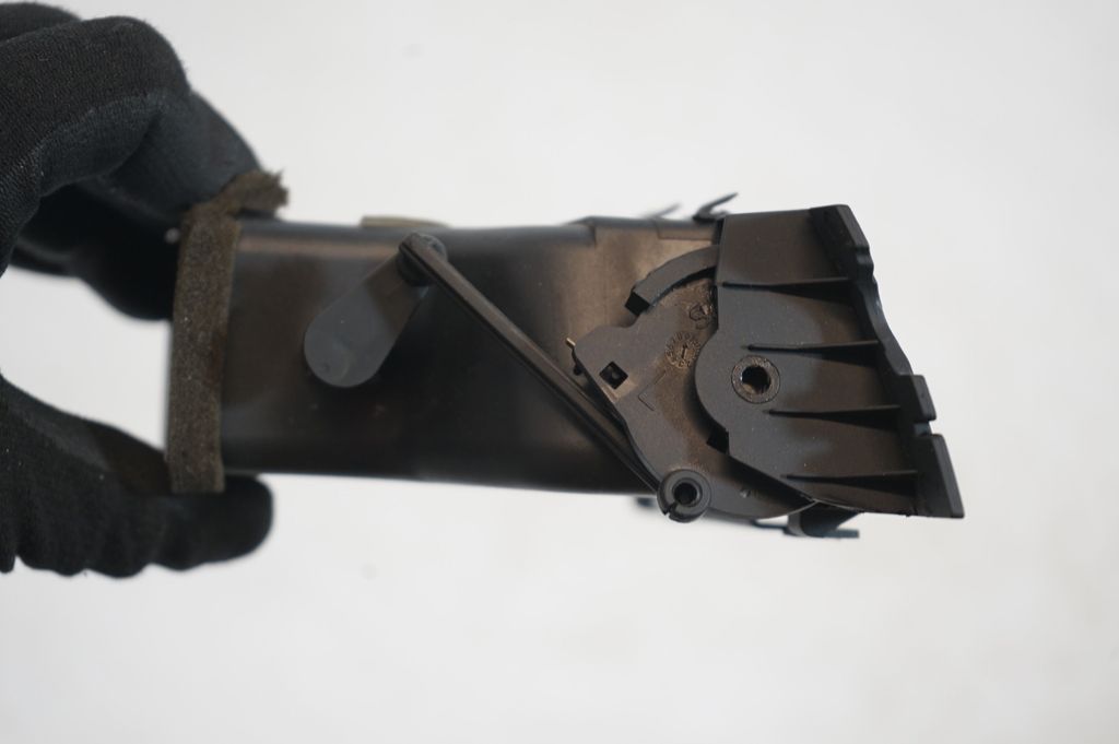 Dashboard side air vent grill/cover trim (6)