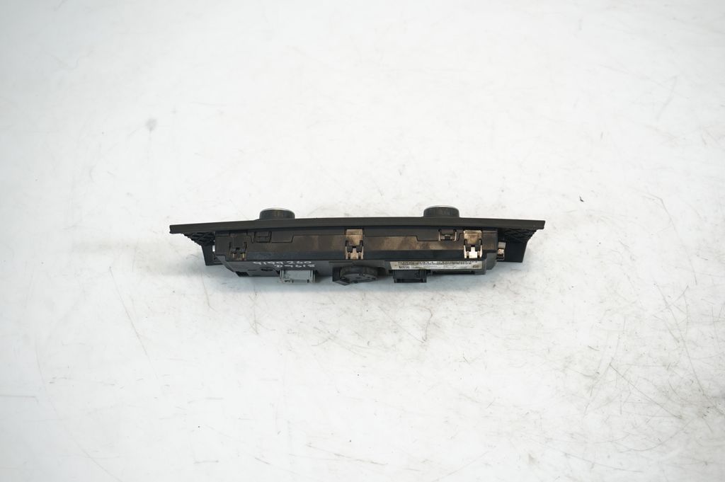 Climate control unit (3)