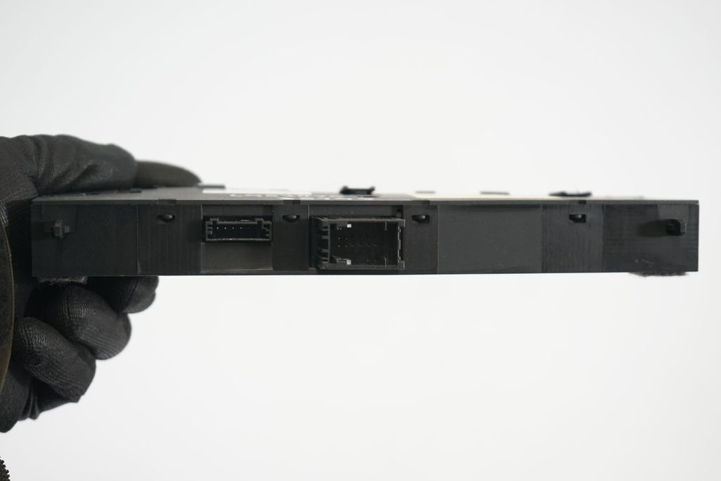 Seat heating switch (7)