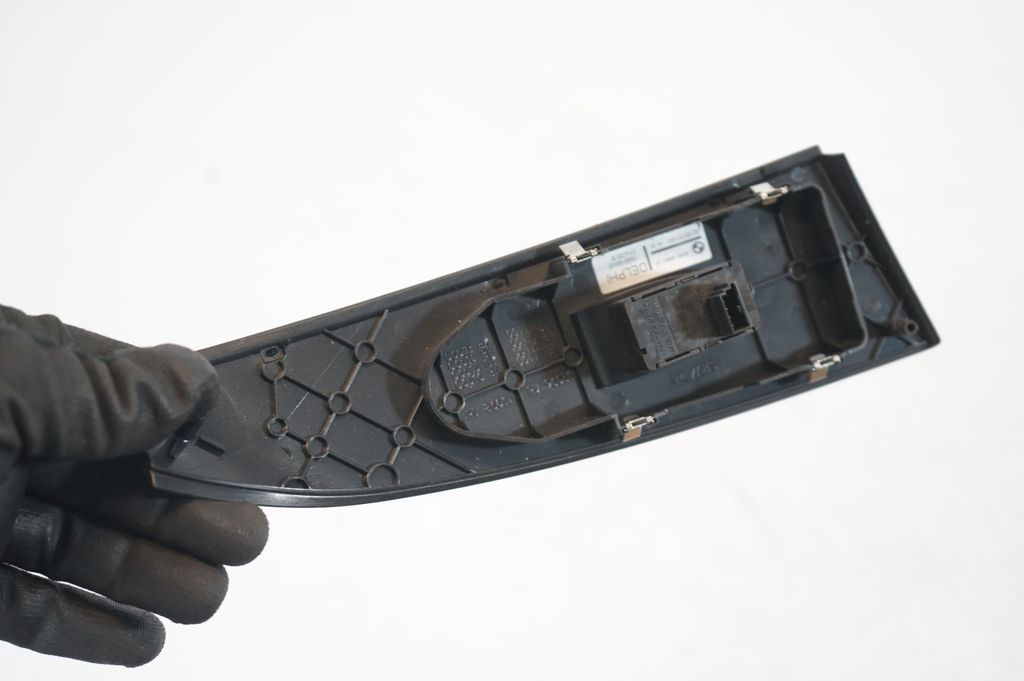 Electric window control switch (7)