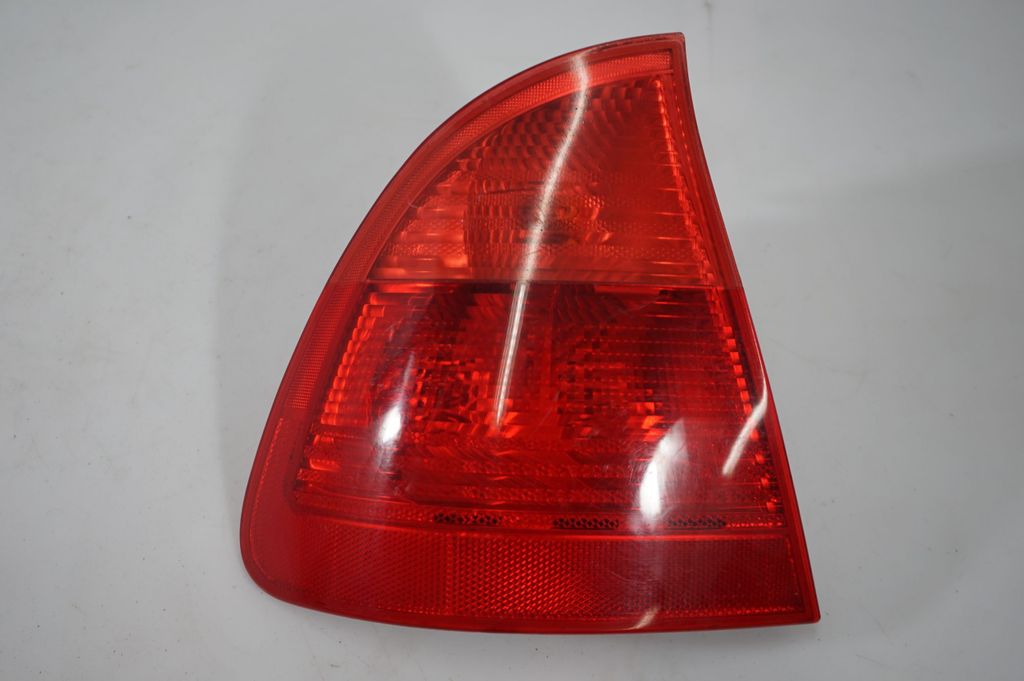 Rear/tail lights (6)