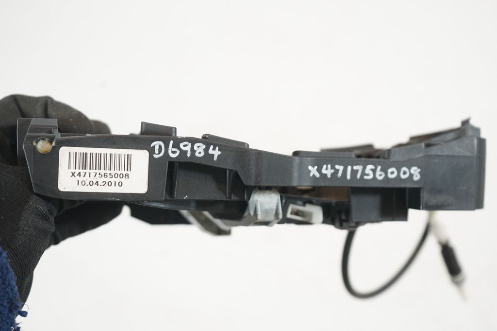 Rear door exterior handle (10)