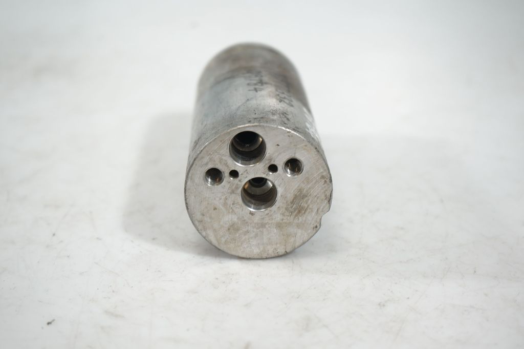 Air conditioning (A/C) air dryer (5)