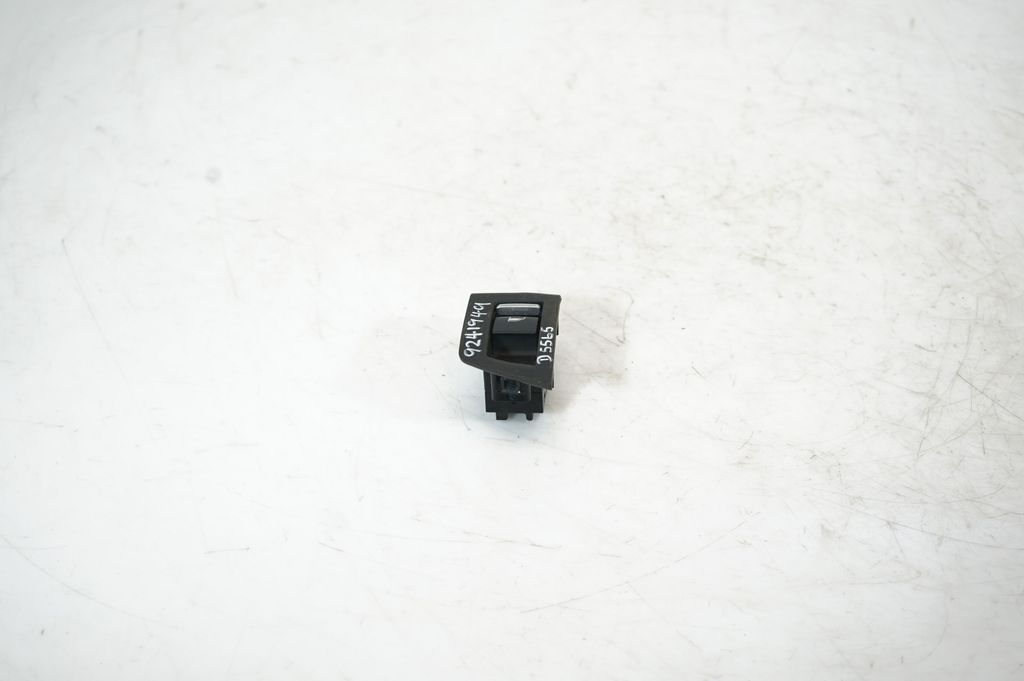 Electric window control switch (3)