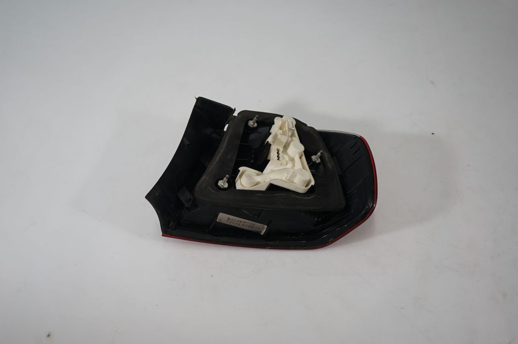 Rear/tail lights (5)