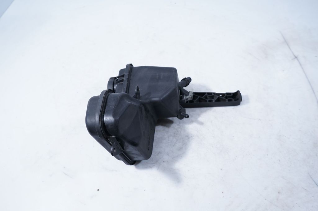 Coolant expansion tank/reservoir (4)