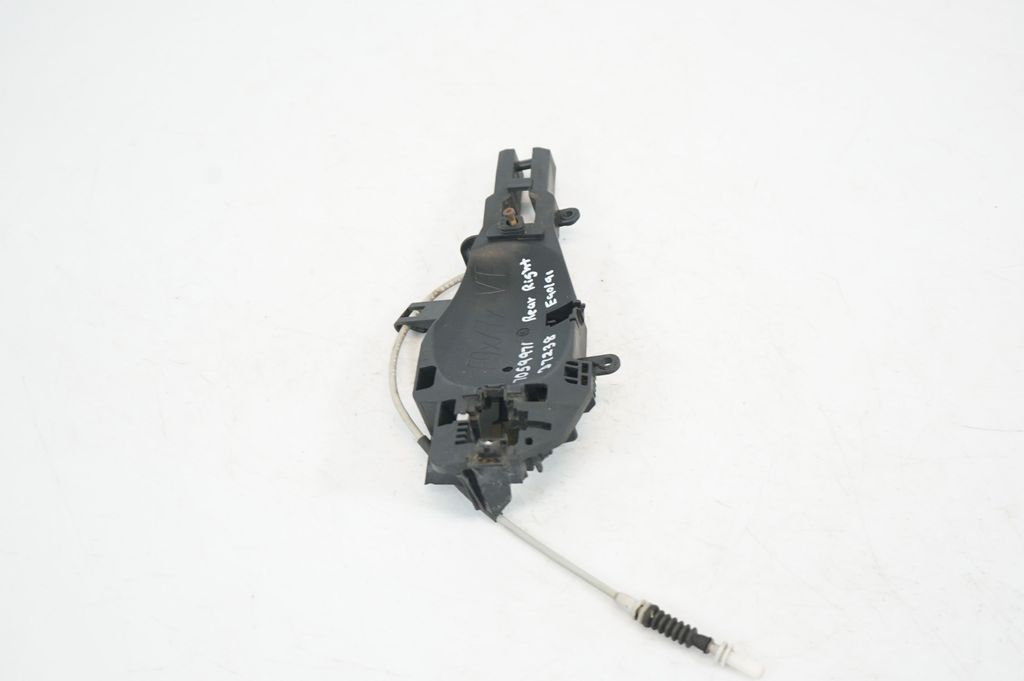 Front door exterior handle/bracket (4)