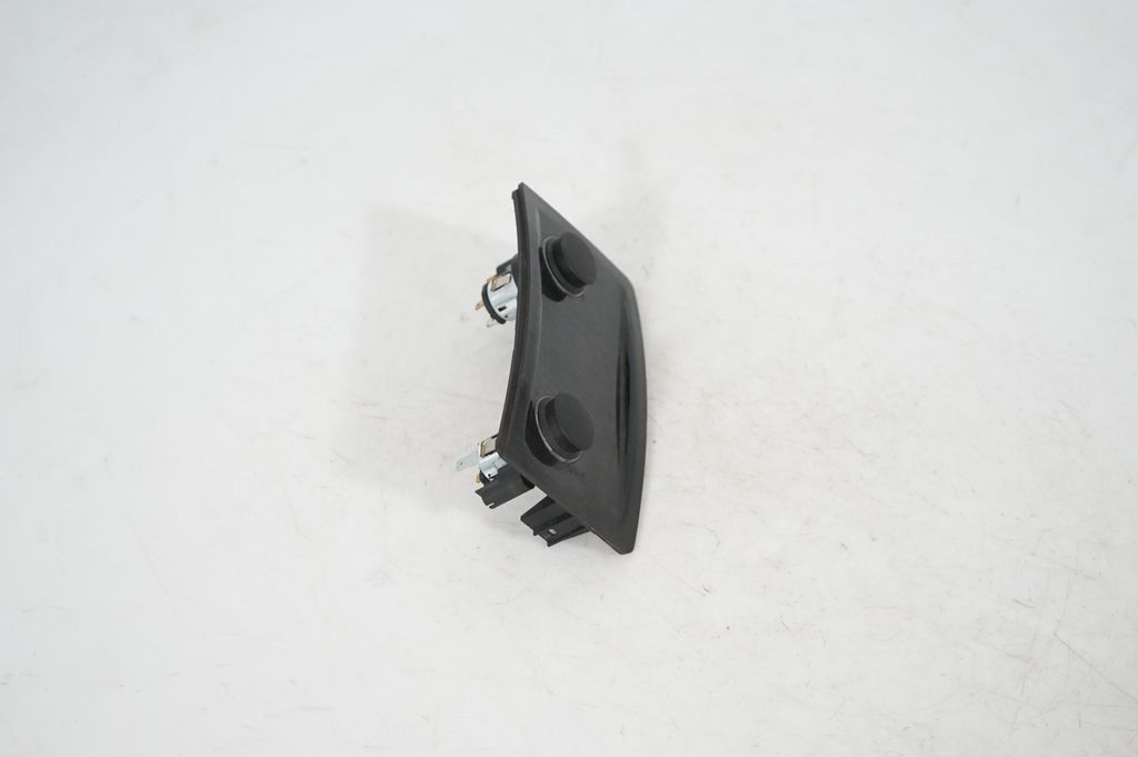 Cigarette lighter trim rear (4)