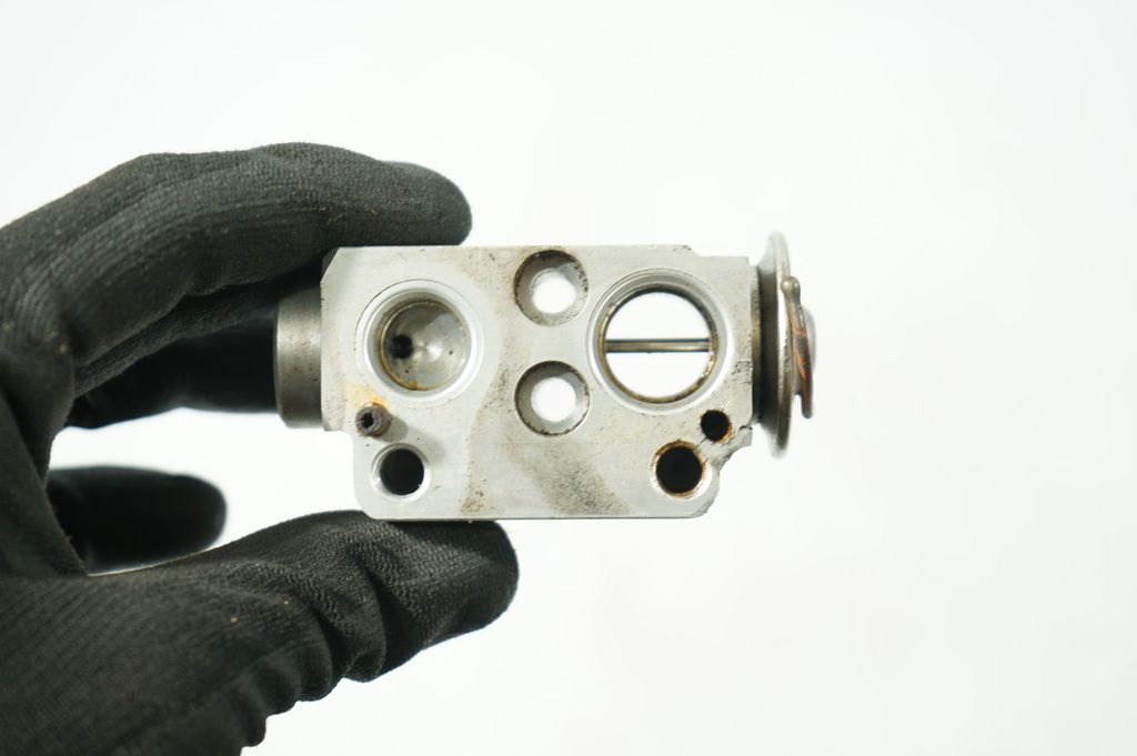 Air conditioning (A/C) expansion valve (5)