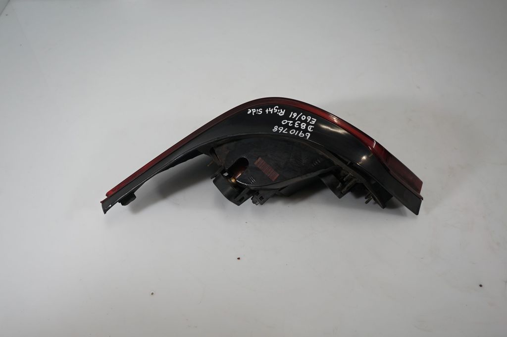 Rear/tail lights (3)