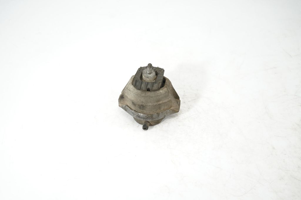 Engine mount bracket (2)