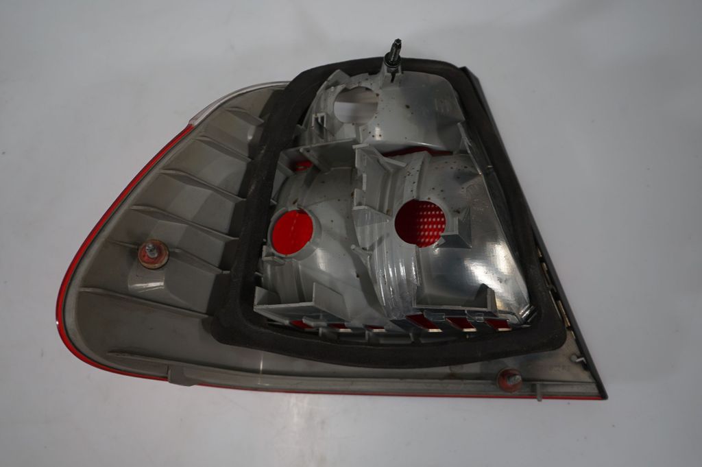 Rear/tail lights (7)