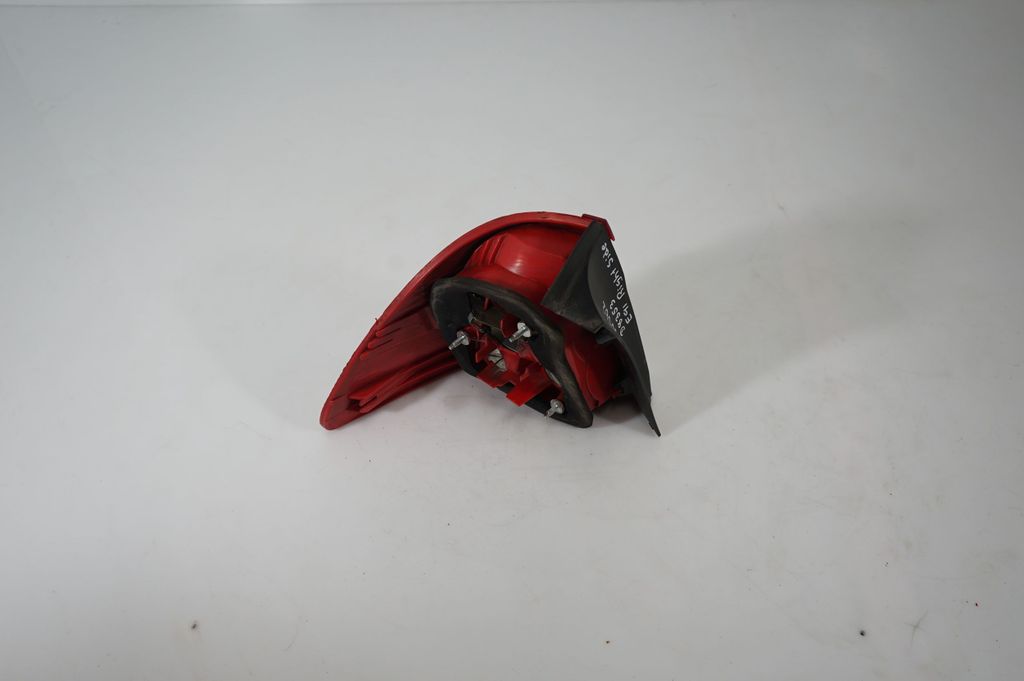 Rear/tail lights (3)