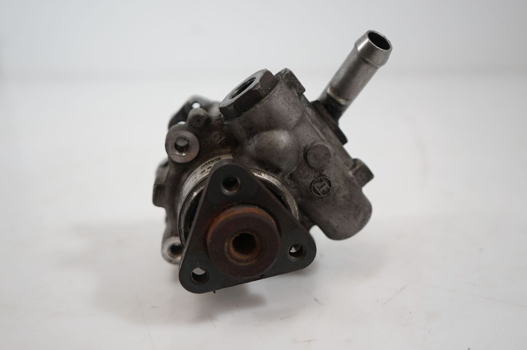 Power steering pump (9)
