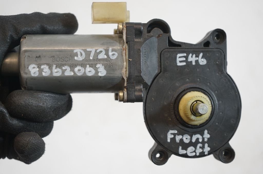 Front door window regulator motor (8)