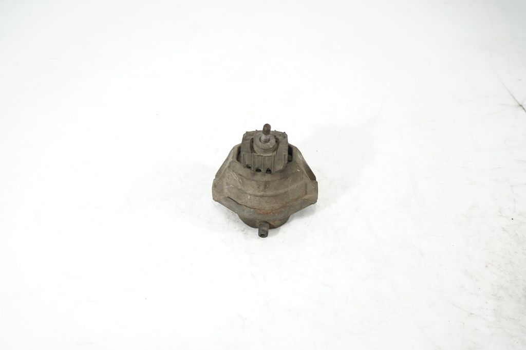 Engine mount bracket (2)