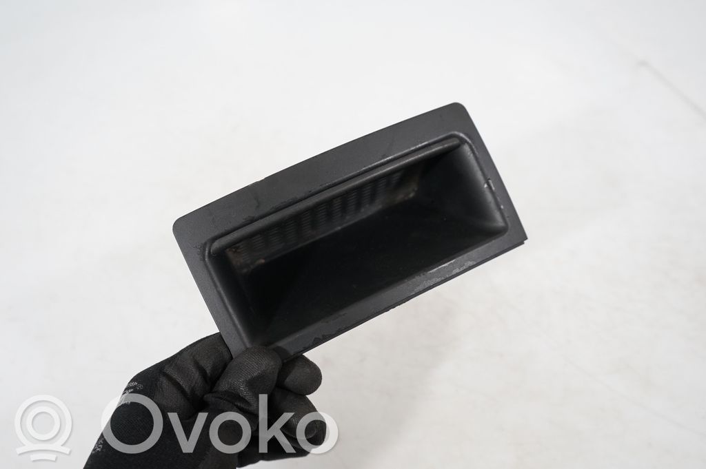 Glove box central console (7)