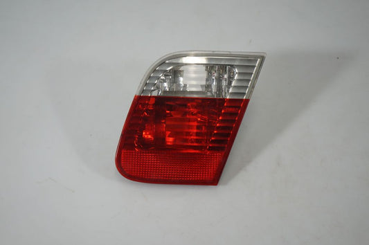Tailgate rear/tail lights