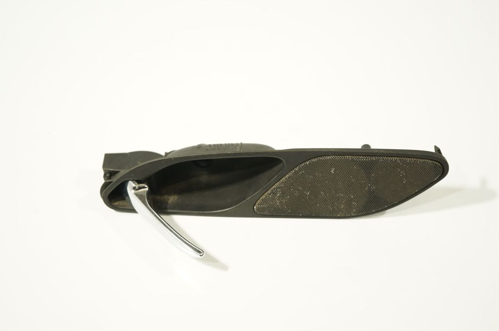 Front door interior handle (6)