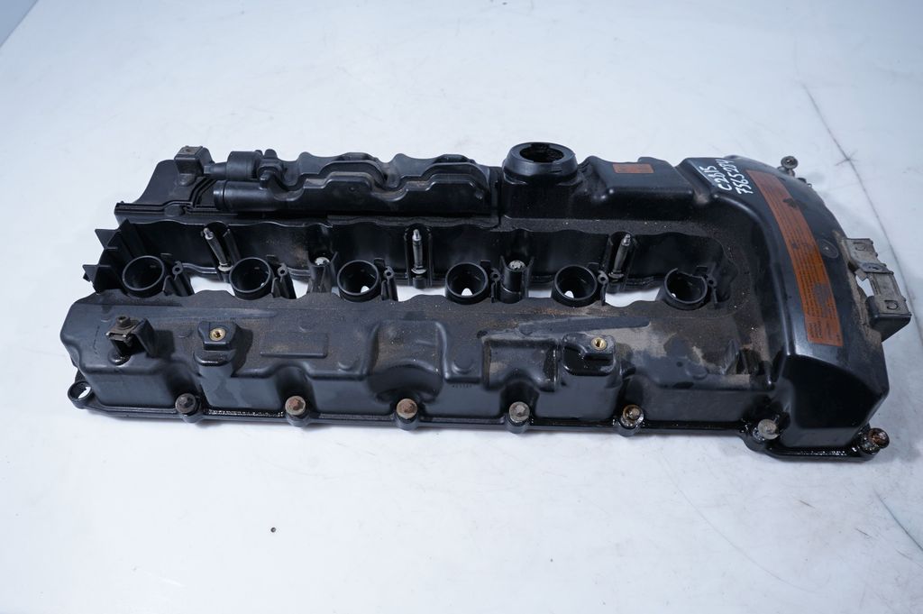 Rocker cam cover (9)