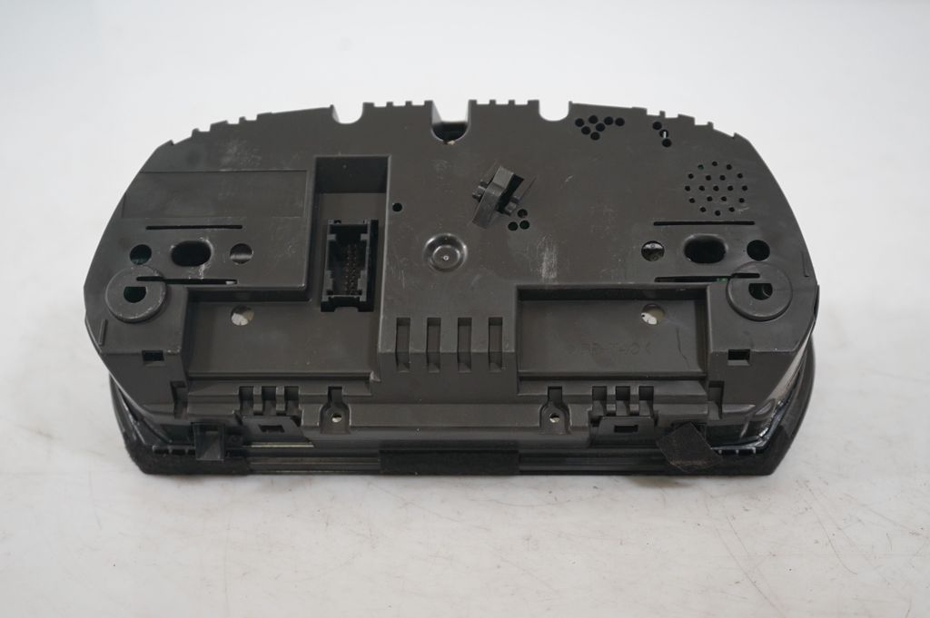 Speedometer (instrument cluster) (7)