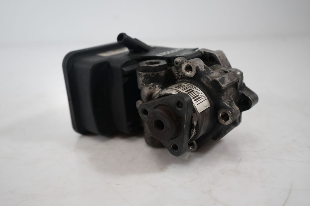 Power steering pump (7)