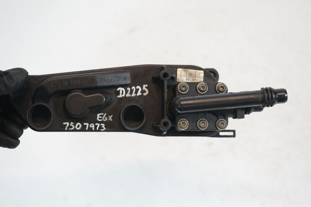 Coolant radiator (8)