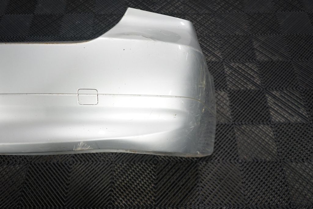 Rear bumper (4)