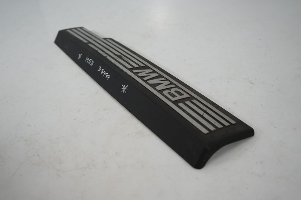 Engine cover (trim) (6)