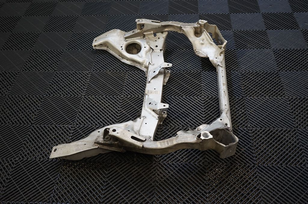 Front subframe (2)