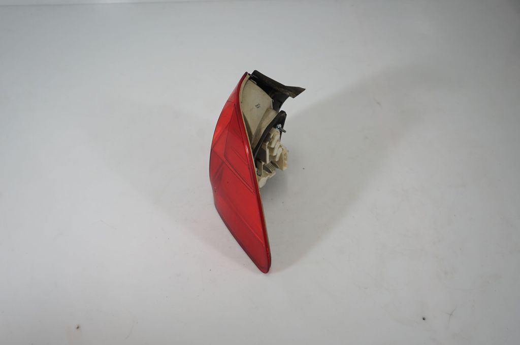 Rear/tail lights (2)