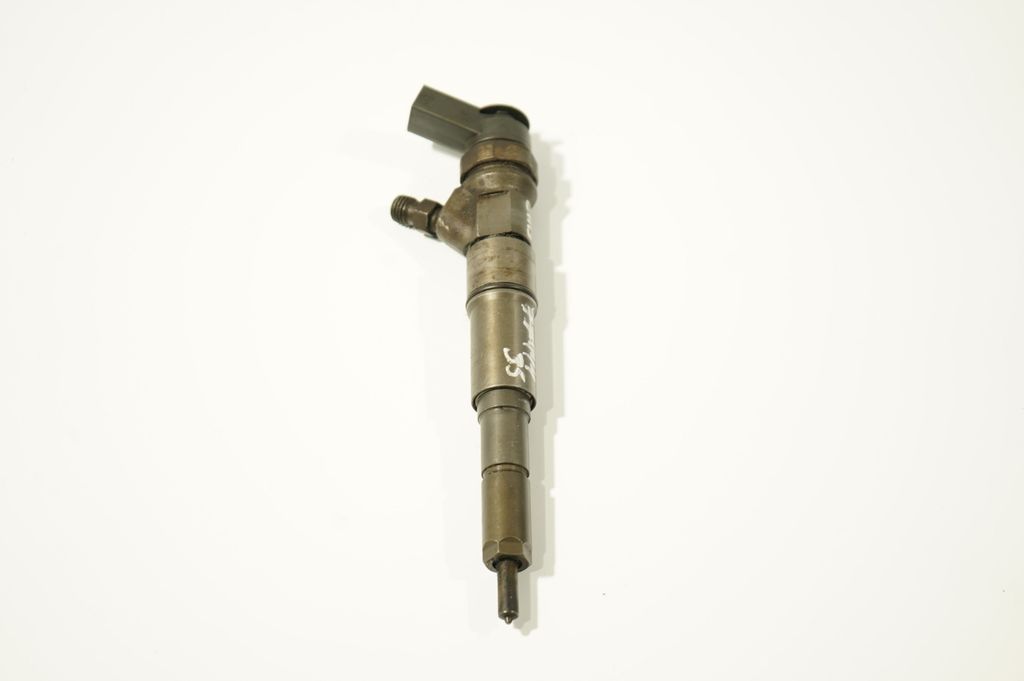 Fuel injector