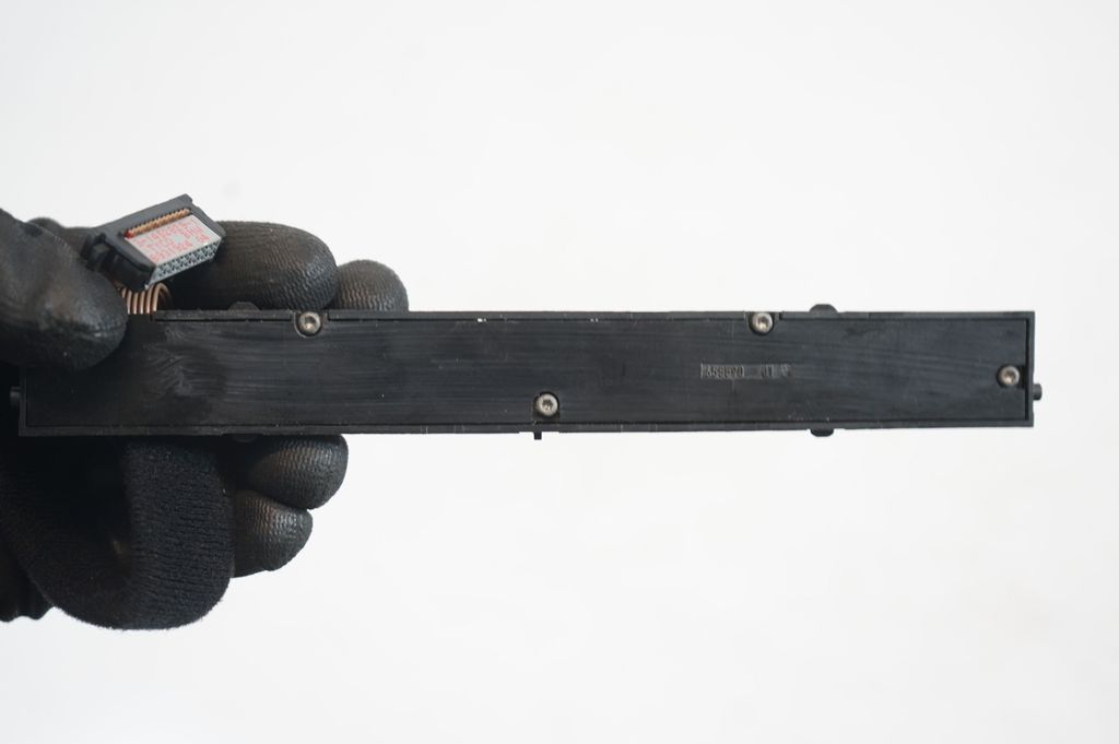 Traction control (ASR) switch (6)