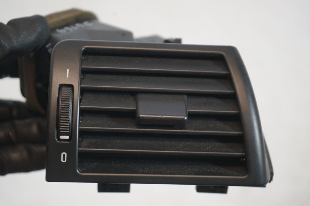 Dashboard side air vent grill/cover trim (7)