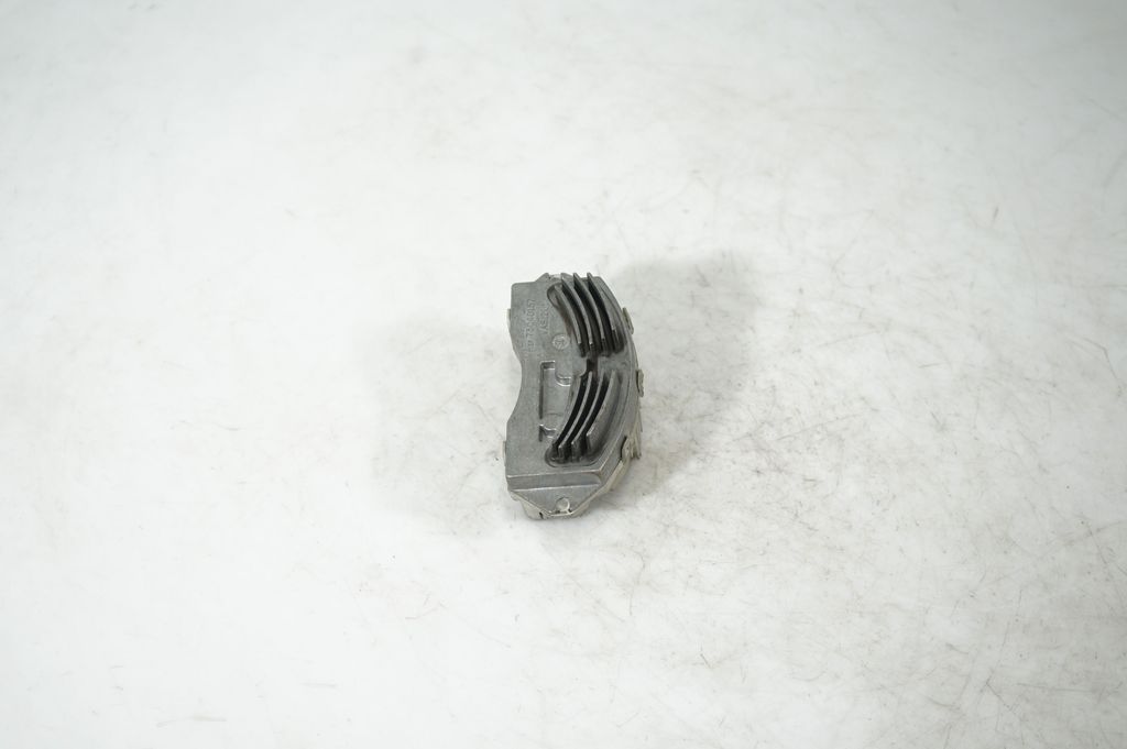 Heater blower motor/fan resistor (2)