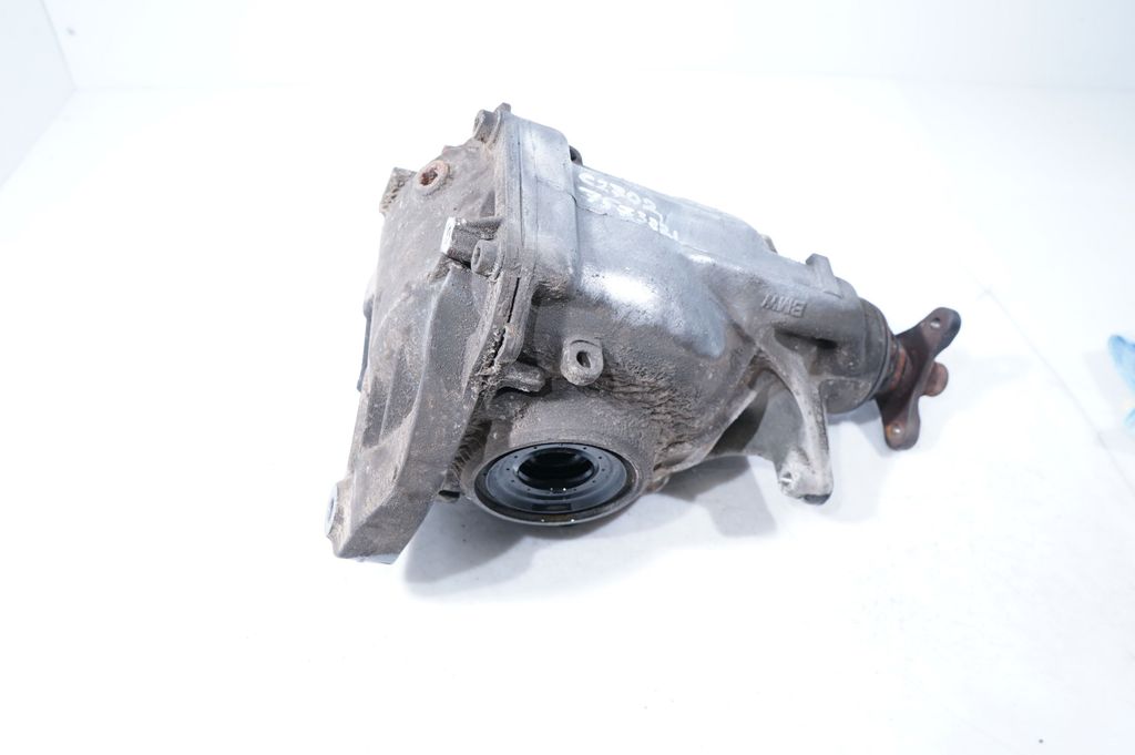 Rear differential (5)