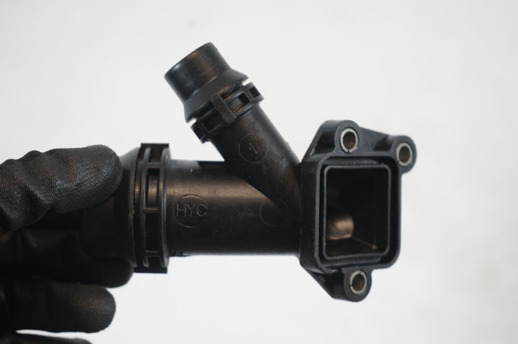 Engine coolant pipe/hose (6)