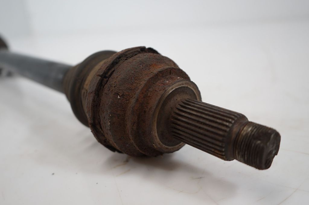 Rear driveshaft (4)