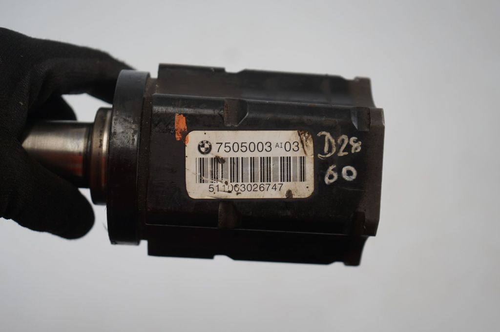 Front driveshaft (7)