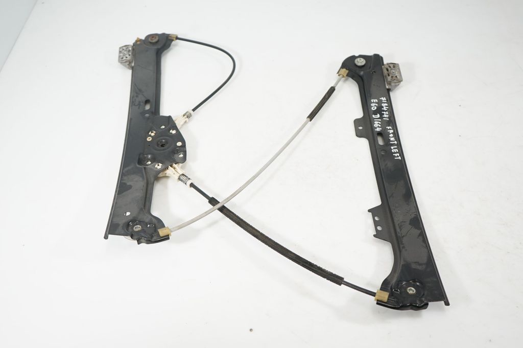 Front door window regulator with motor (2)