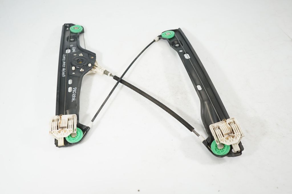 Front door window regulator with motor (4)