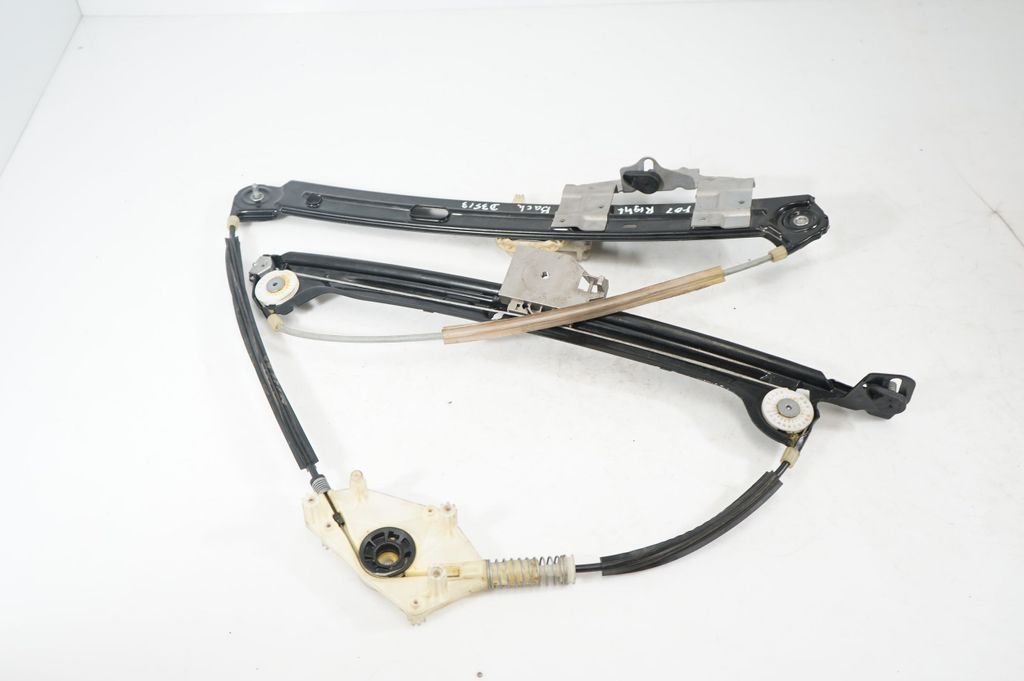 Front door window regulator with motor (3)