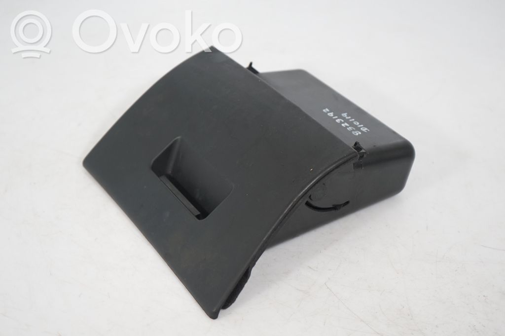 Glove box (7)