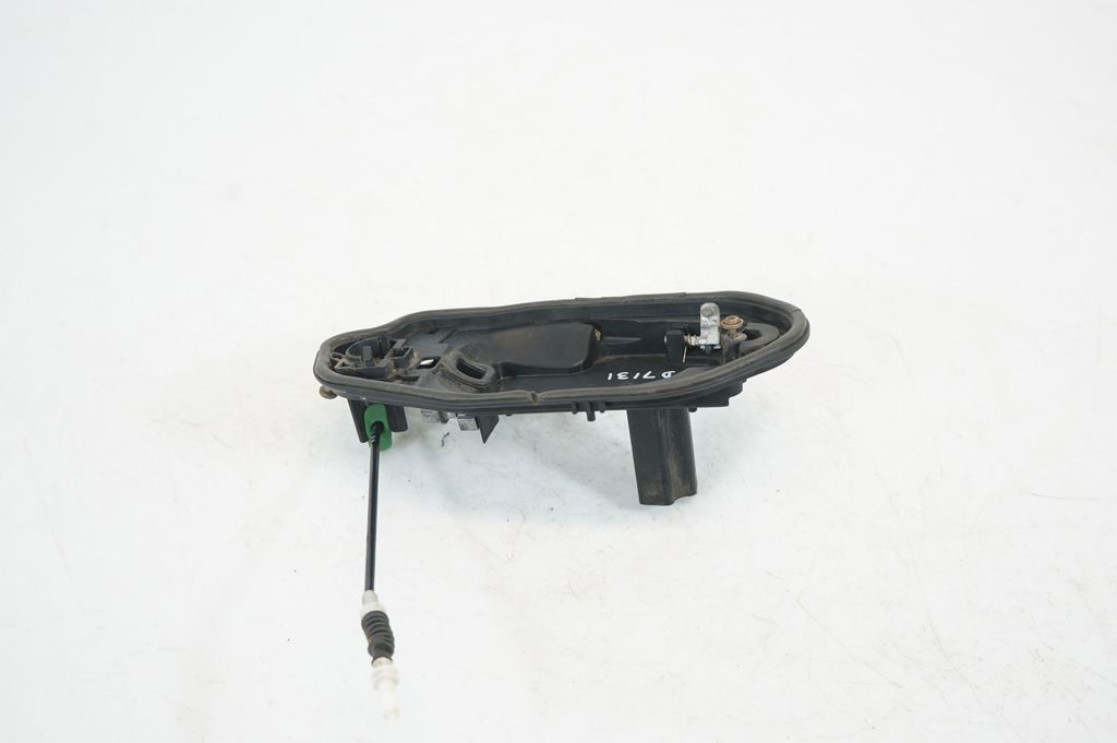 Front door exterior handle (3)