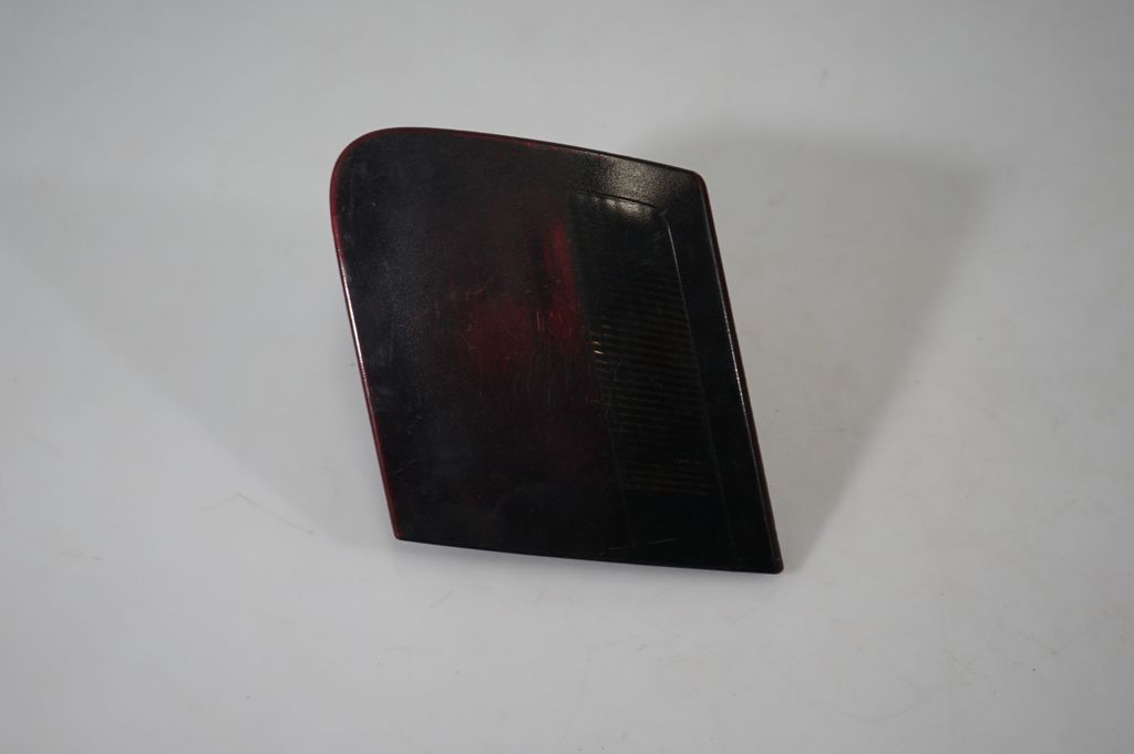 Tailgate rear/tail lights (2)